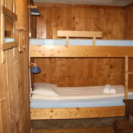 Holmvik Brygge Konukevi Nyksund