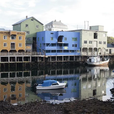Holmvik Brygge 3*