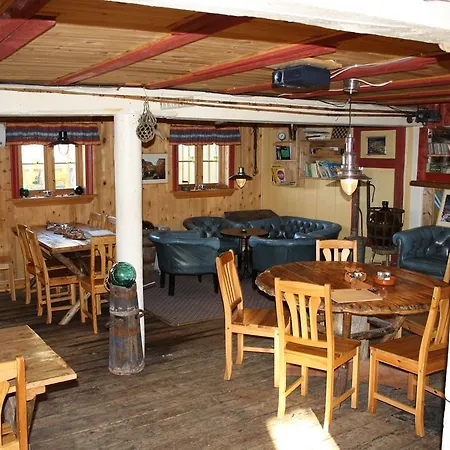 Holmvik Brygge 3*
