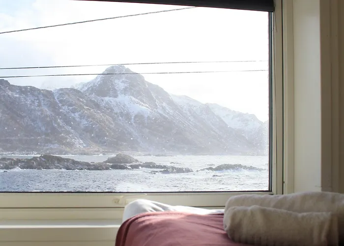 Holmvik Brygge בית הארחה Nyksund