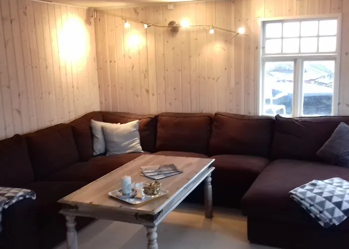 Holmvik Brygge בית הארחה 3*