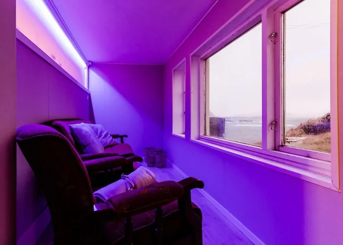 Holmvik Brygge בית הארחה Nyksund