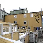 Holmvik Brygge 3*